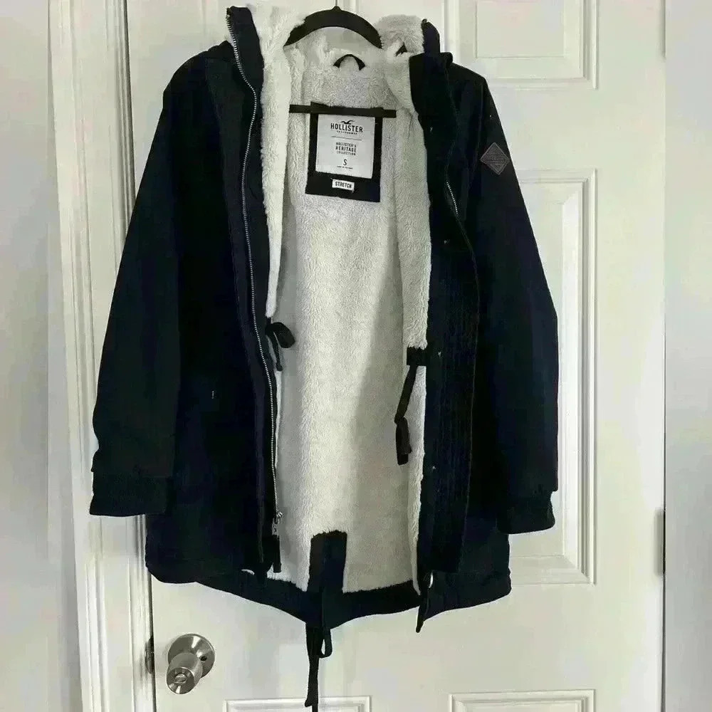 Hollister coat navy blue